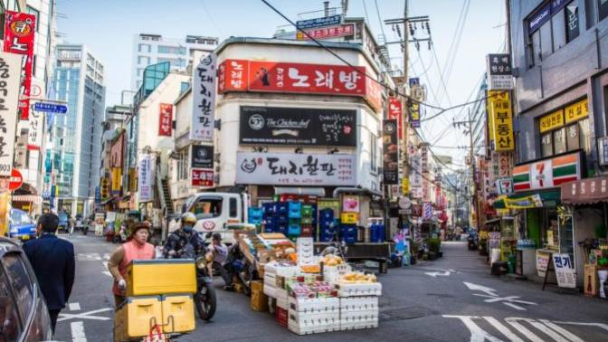 South Korea vs Japan: Which of these two East Asian countries would you prefer to live in?