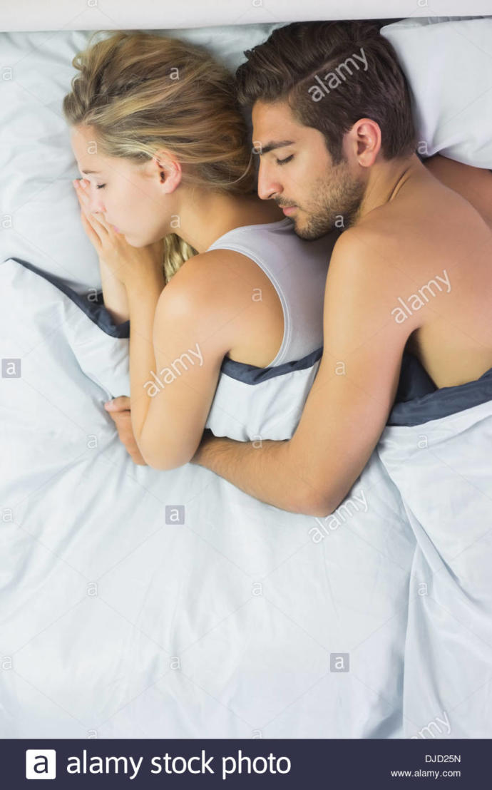 Girls, Can opposite gender friends cuddle?