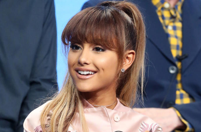 How old does Ariana grande look?
