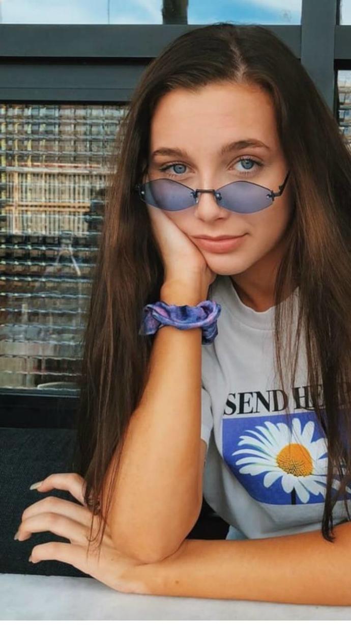 Is Emma Chamberlain pretty?