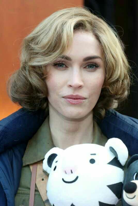 Do you consider Megan Fox as girl next door?