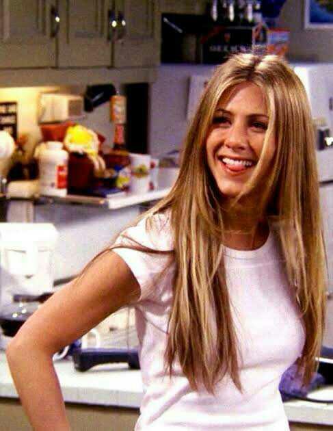 Who is hotter in their prime? Jennifer Aniston or Christina Aguilera?