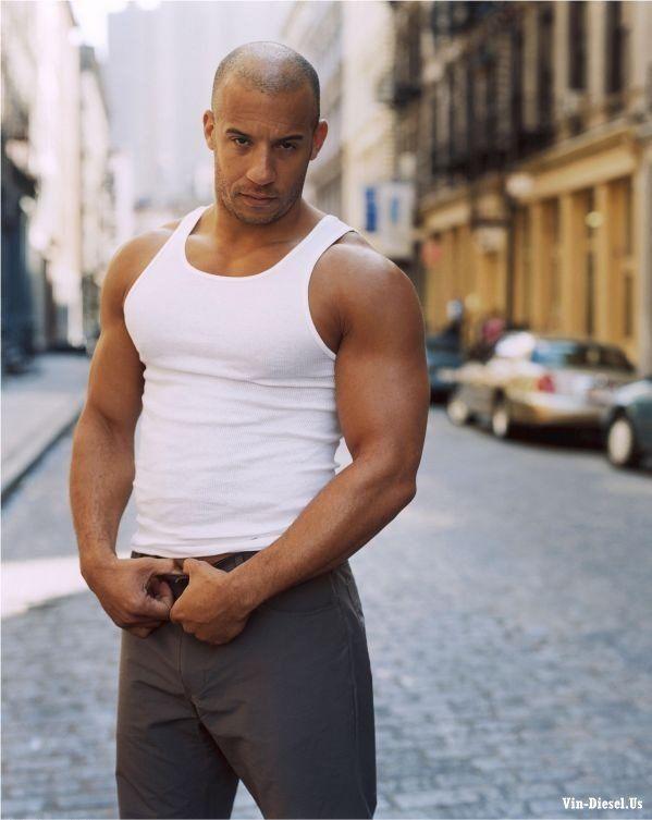 Do women prefer the SEXY AB guy or the DAD BOD?