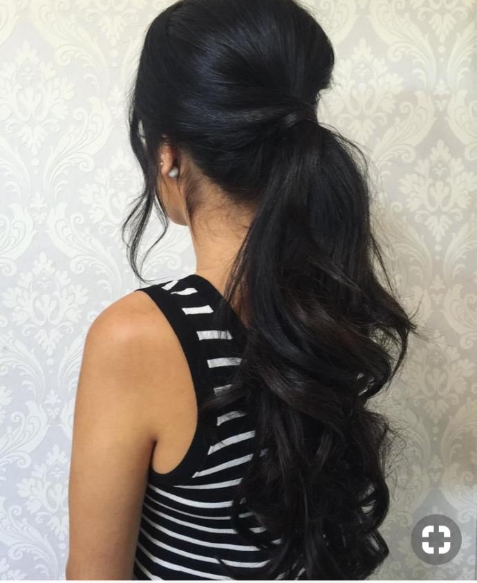 Which hairstyle is attractive? 