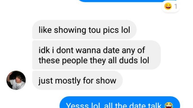 Is this a sign he's controlling or what does this mean if a guy does this?