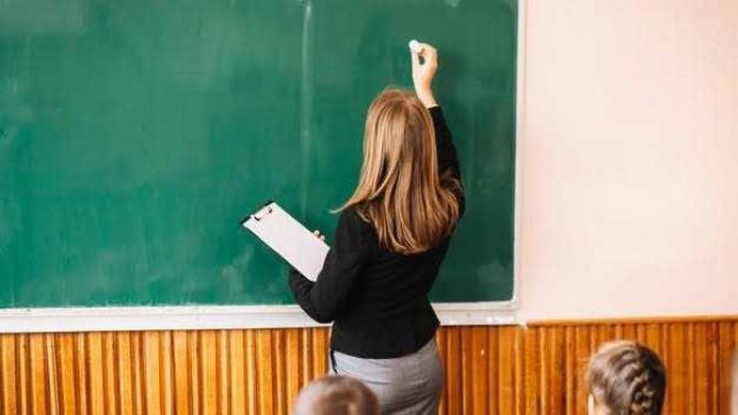 Why is being the teacher's pet bad?