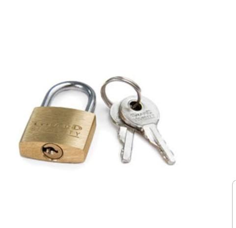 Do you prefer combination lock or key lock??