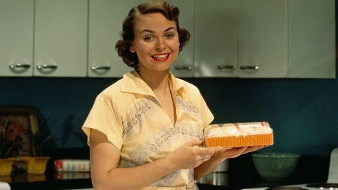 Men, when it comes to marriage, do you prefer independent women or traditional/housewife women?