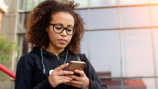 Signs a shy guy like you through text?