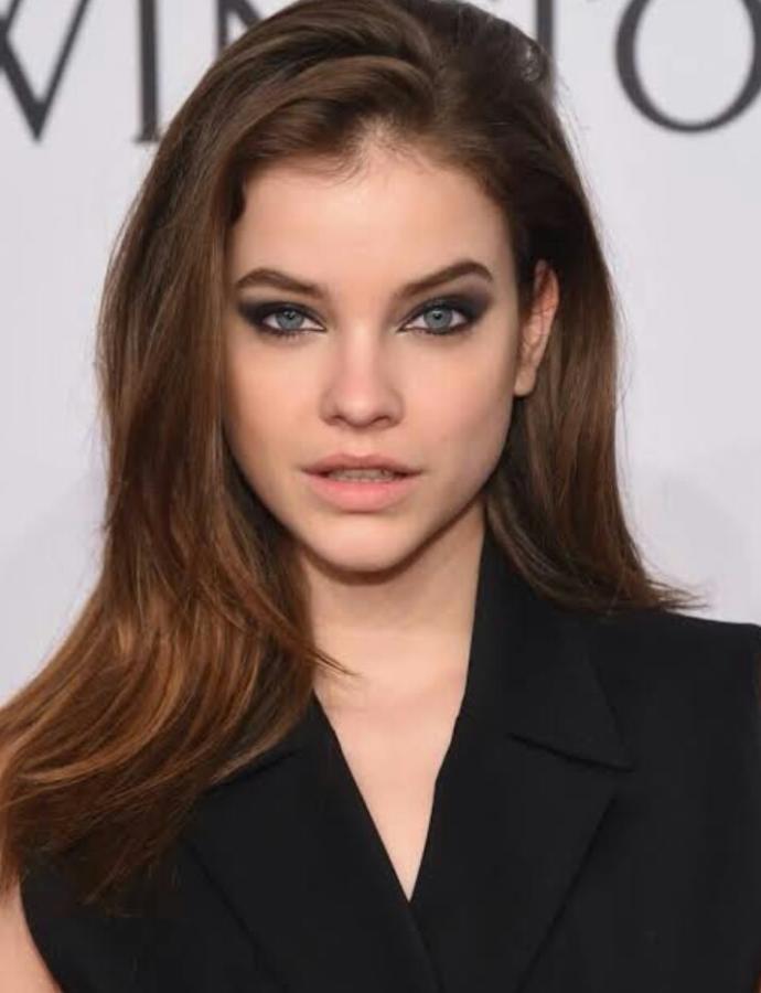 Which lady do you think is prettier or better looking - Sara Sampaio or Barbara Palvin?