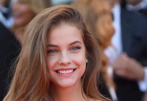 What do you think about Barbara Palvin? is she beautiful, pretty, gorgeous, stunning, sexy and hot?
