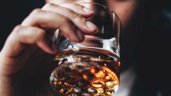 What do women think of their boyfriend/crush drinking hard alcohol in order to cope with life problems?