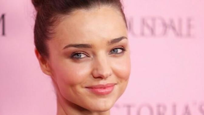 Who do you think is prettier or better looking - Scarlett Johansson or Miranda Kerr?