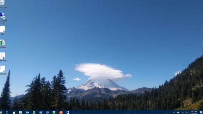What's your computer's desktop look like (clean, messy, etc.)?