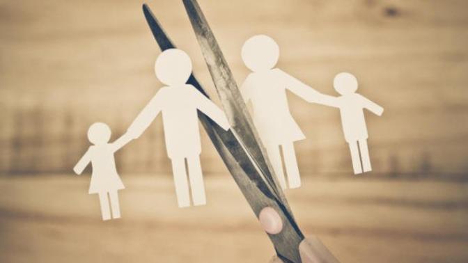 What are the things to do in a relationship to avoid the chances of a break up or divorce?