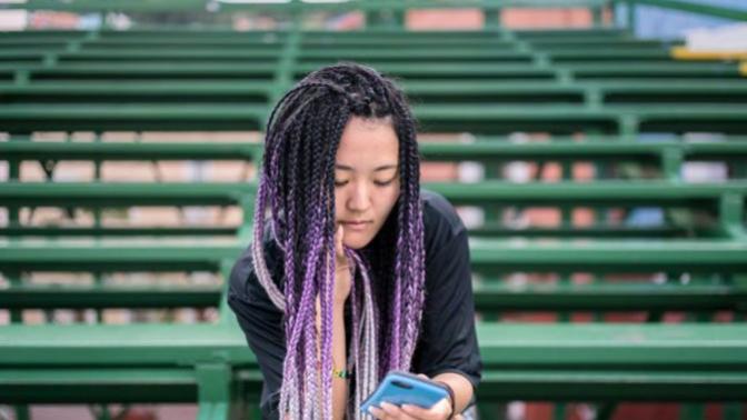 Was it a great idea for me to delete social media because of my mental health?