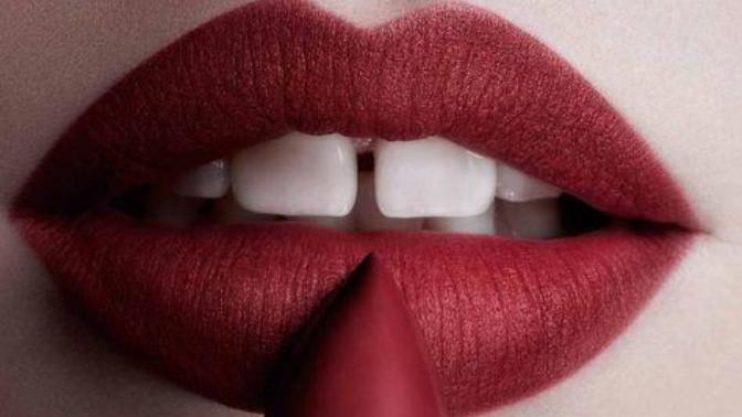 What is your favorite shade/brand of lipstick ( Pics would be perfect)?