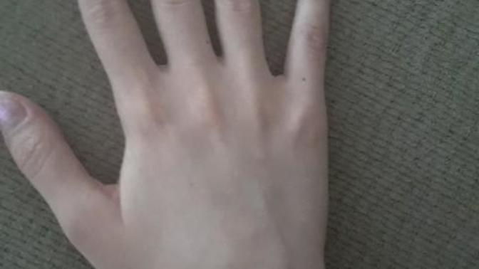 What's are good nail polish colors for my skin tone?