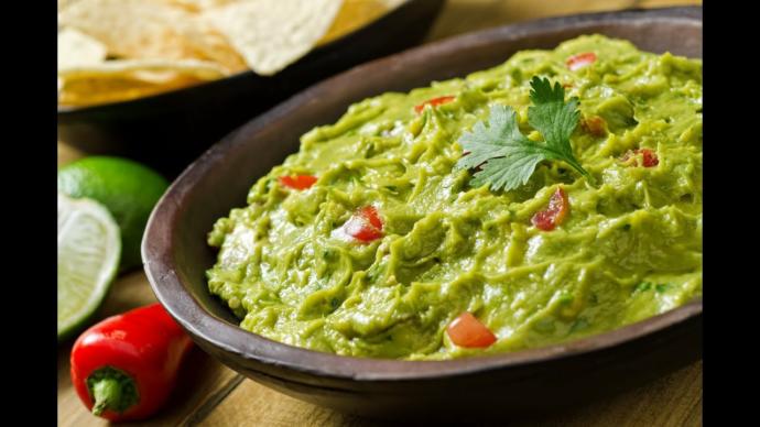 Guacamole or Salsa, What do you like more??