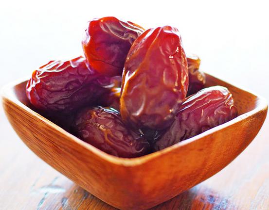 How far would you travel for a single date?