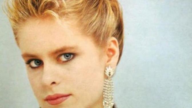Girls, since 80s fashion is in, tho you won’t admit it. Would you ever try the hairstyles?