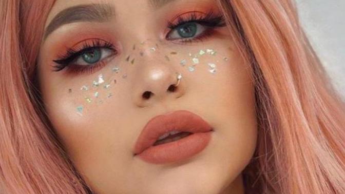 What do you think about glitter freckles? Cute or not?