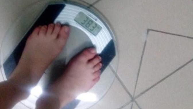 Hi girl me name Krystian 17 yers old. I have a question. Lift carry 84ibs 38kg? lift me?