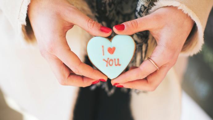 What is the difference between I love you and I'm in love with you?