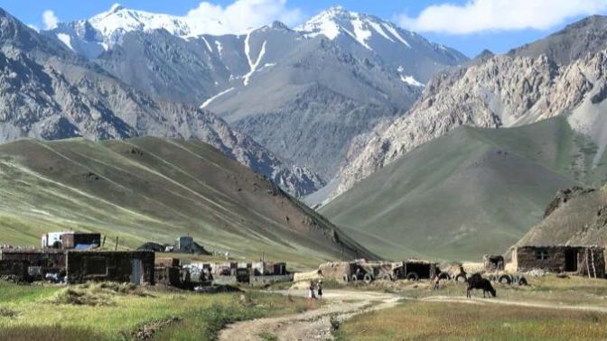 Do you prefer flat countries or mountainous countries?