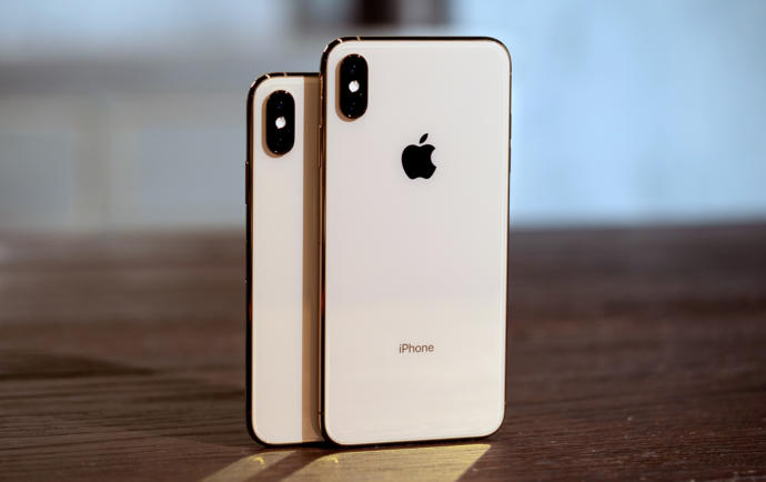 Should I get myself a boyfriend or a iPhone Xs?