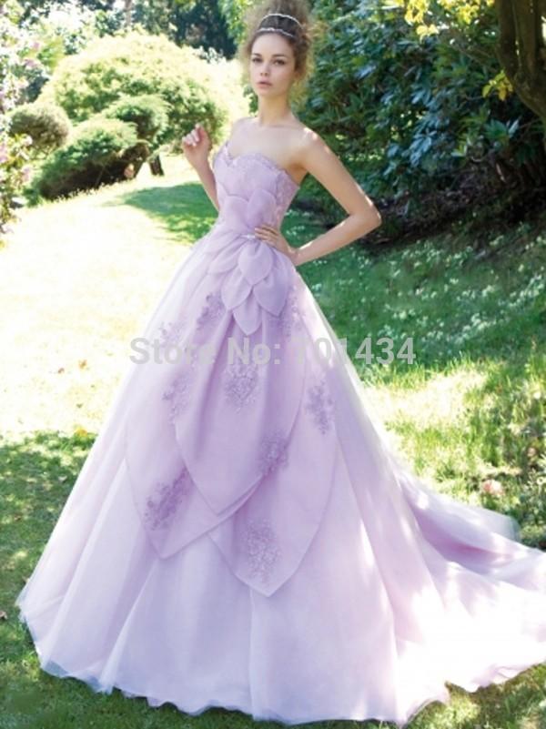 What do you think of non-white wedding dresses? Ladies, would you ever wear one?