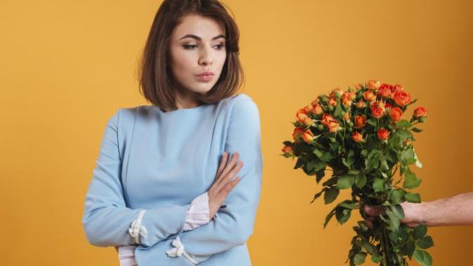 How would girls feel about receiving flowers on a first date?