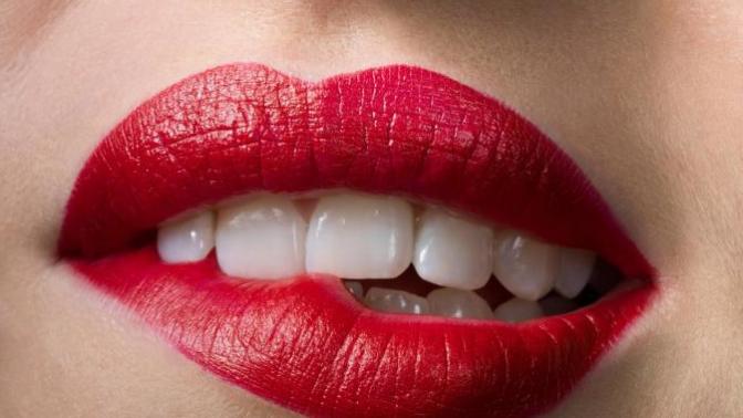 Would you kiss on the first date?