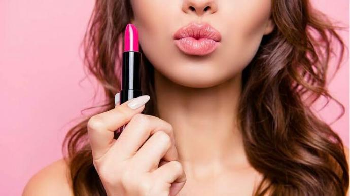 How often do you wear Lipstick?