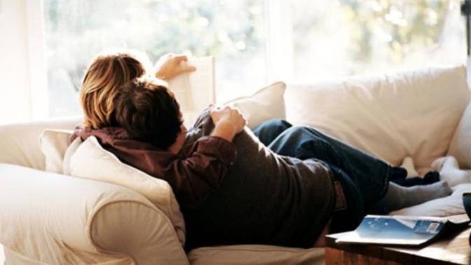 How do you cuddle comfortably?