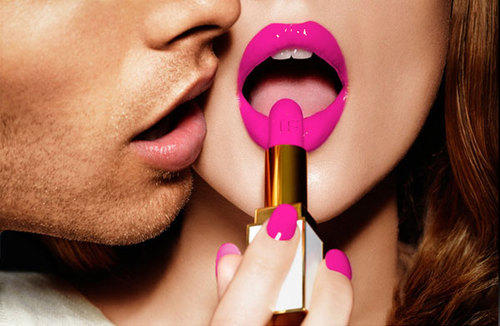 What is your opinion about kissing with lipstick on?