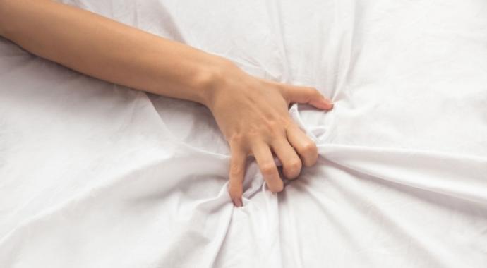 How long is your typical masturbation session (from the time you start preparing, to when you finish cleaning up)?