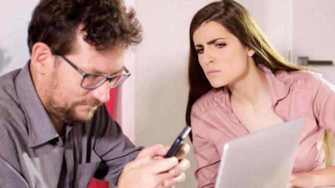 Do you ignore the faint red flags of relationship when you're in love?