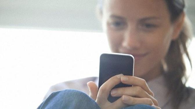 What do you think of people who look through their partner's phone?