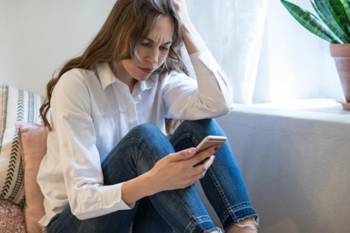 Do you think the people that use social media the most are the loneliest?