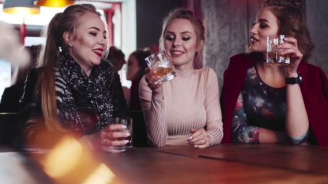 How do guys feel about girls who love to go bars?