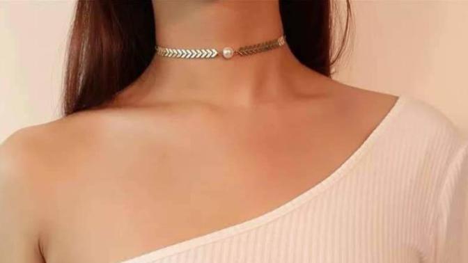 Are chokers sexy? Are guys turned on by them?