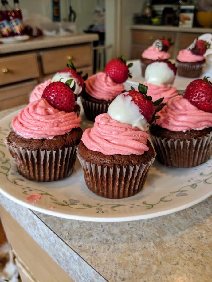 ❤️ What do you think of my Chocolate Strawberry Cupcakes?