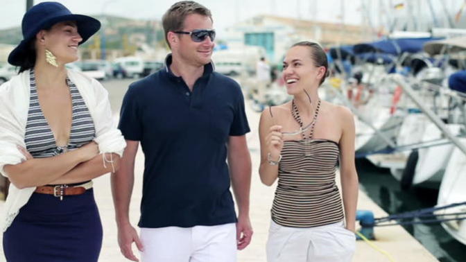 Does anyone else feel insecure around people who are much richer than you?