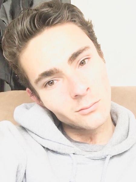 Is Getting Jaw Or Chin Implants Worth It?