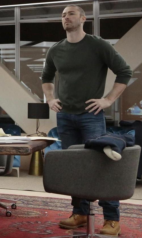 Why do guys not have uncomfortable footwear in the same way girls wear heels?