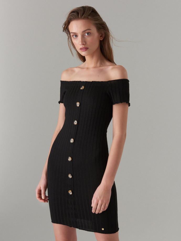 Which dress style is better/cuter?