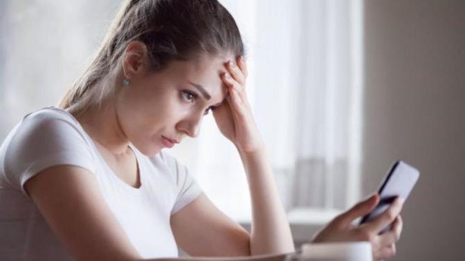 Is refusing to share a Facebook a red flag when online dating?