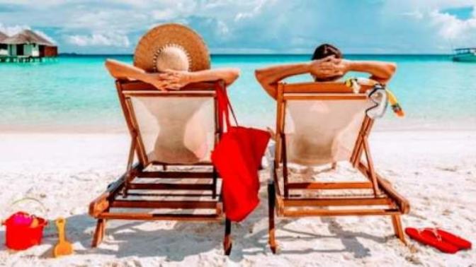 What are some cute and modest summer vacation outfit ideas?