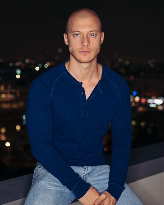Would he look better without a beard (clean-shaven)?